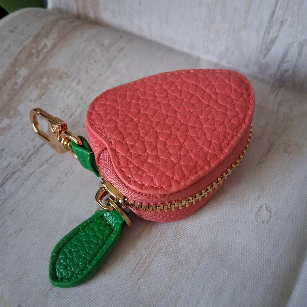 Strawberry Pouch Coin Purse Fruit Keychain NEW - Picture 5 of 5